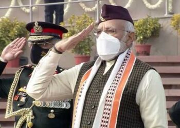 وزیر اعظم مودی نے نیشنل وار میموریل پر شہید فوجیوں کو خراج عقیدت پیش کیا