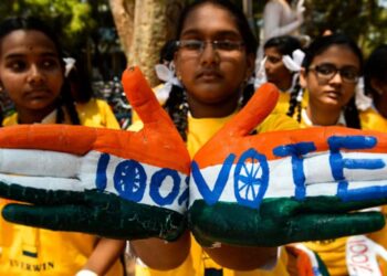 یوپی: ایک ماہ کے اندر 17بڑے لیڈروں نے بی جے پی کا ساتھ چھوڑا