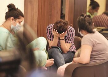 تاردیو کی کثیر منزلہ عمارت میں بھیانک آتشزدگی ، ۶؍ ہلاک