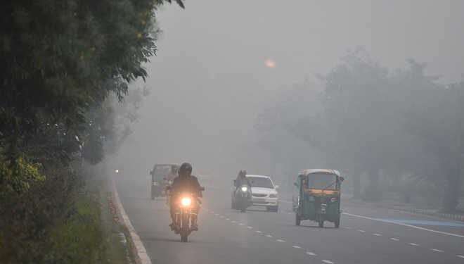 دارالحکومت دہلی میں سردی کی لہر برقرار