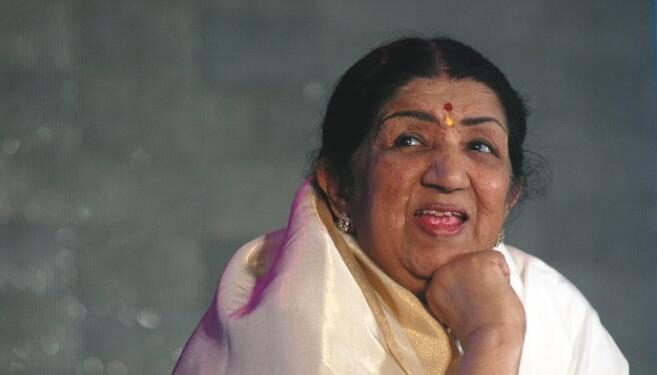 سُروں کی ملکہ اور بلبل ہند لتا منگیشکر انتقال کرگئیں