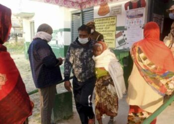 اترپردیش اسمبلی انتخابات : چوتھے مرحلے میں 59 نشستوں پر ووٹنگ شروع