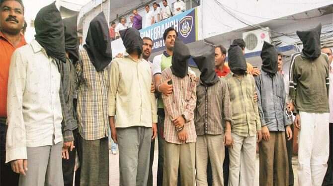 احمدآباد بم دھماکوں کے معاملے میں ۳۸؍مجرمین کو پھانسی اور ۱۱؍ کو عمر قید