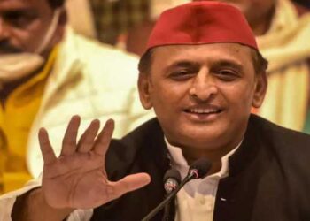 بی جے پی حکومت نے ہوائی جہاز اور ائیر پورٹ تک فروخت کر دئیے:اکھلیش