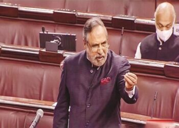 خساروں کی بھرپائی کیلئے سرکاری اداروں کو بیچنے پر کانگریس کی مودی سرکار پرتنقید