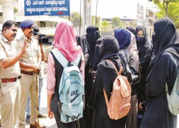 میرا رول ماڈل ناتھو رام گوڈسے پر تقریری مقابلہ