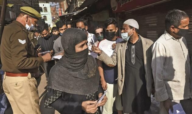 یوپی الیکشن کا تیسر ا مرحلہ مکمل،۶۰؍فیصد پولنگ، اِکا دُکاتشدد