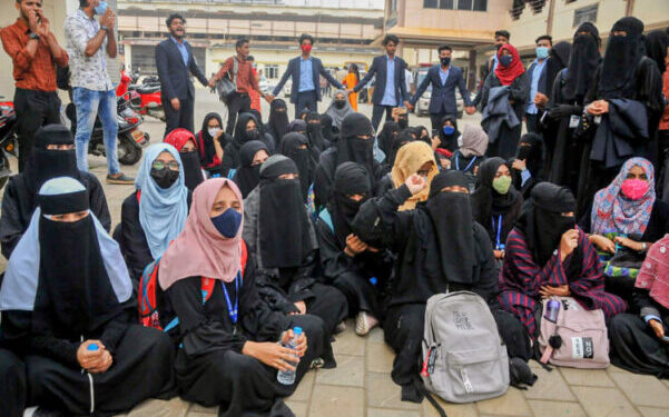 ہائی کورٹ میں بدھ کو نہیں ہوا فیصلہ،آج بھی ہوگی سماعت