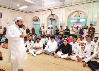 اسلام کے تعلق سے غلط فہمیوں کو دور کرنے کیلئے دھولیہ میں’تعارف مسجد پروگرام