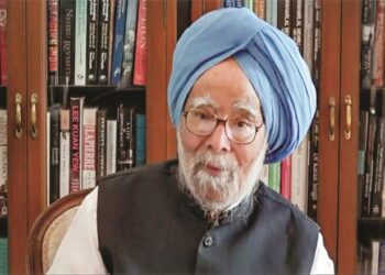 مودی سرکار غلطی مانے ، الزام تراشی نہ کرے