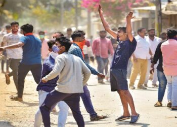 شموگہ میں کشیدگی، بھگوا عناصر سرگرم، اسکول کالج بند