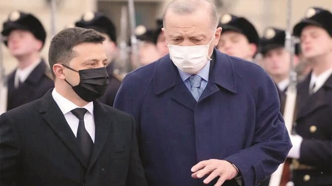 یوکرین معاملے میں ہلچل تیز، کہیں جنگ کی تیاری، کہیں صلح کی کوشش