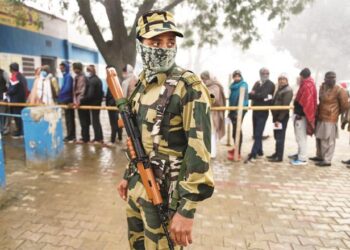 یوپی :پہلا مرحلہ مجموعی طورپر پُرامن ،۶۰ء۵۱؍ فیصد پولنگ