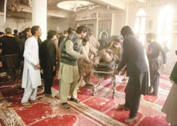 پشاور: قصہ خوانی بازار کی جامع مسجد میں خود کش حملہ، ۵۷؍ شہید