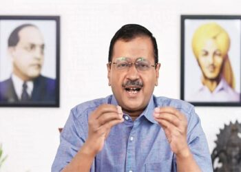 پنجاب : سرکاری دفاتر سے گاندھی کی تصویر ہٹانےپرتنقیدیں