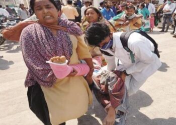 آگرہ کے میڈیکل کالج میں آتشزدگی، بھگدڑ کی صورتحال