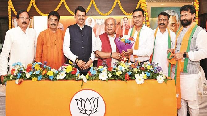 پشکر سنگھ دھامی اُتراکھنڈ اورپرمودساونت گوا کے وزیراعلیٰ