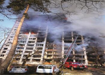 کیف کا محاصرہ تنگ، رات بھر بمباری ، شدید تباہی، کئی ہلاک، کرفیو نافذ