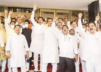 بجٹ اجلاس میں ہنگامہ ،گورنر کیخلاف احتجاج