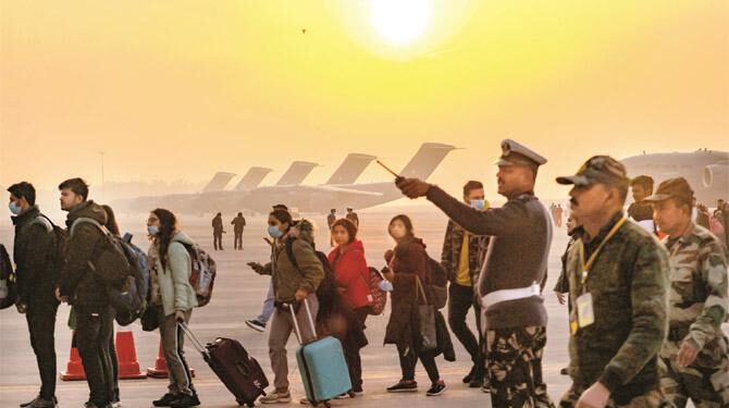 روس یوکرین جنگ پر حکومت کی اپوزیشن کو اعتماد میں لینے کی کوشش