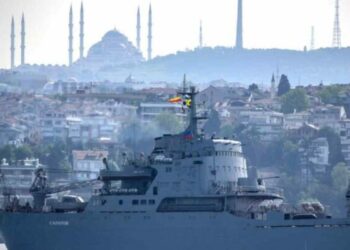ترکی نے جنگی جہازوں کے گزرنے پر پابندی عائد کی