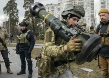 روسی فوج کیف اور یوکرین کے دیگر شہروں کی جانب گامزن