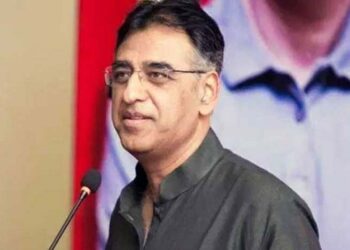 عوام غلام نہیں بنیں گے، اسد عمر