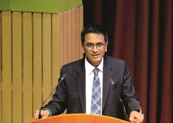 خوف کی بناپر ذیلی عدالتوں کے جج ضمانت دینے سے کتراتے ہیں: چیف جسٹس