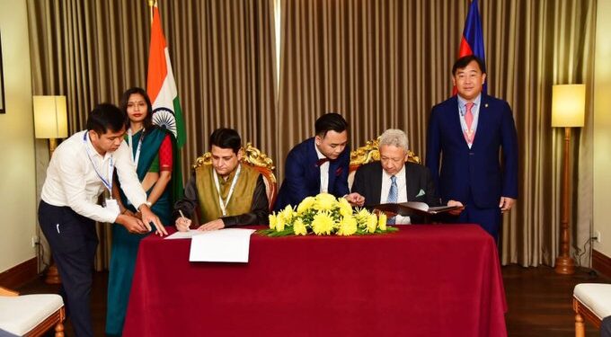 ہندستان اور کمبوڈیا کے تھنک ٹینک کے درمیان مفاہمت نامے پر دستخط