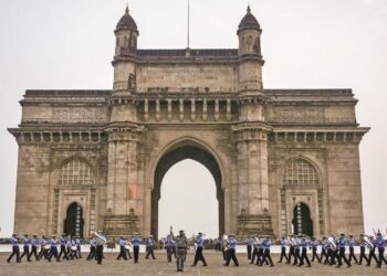 آج سے گیٹ وے آف انڈیا پر بحریہ کی سہ روزہ نمائش کا آغاز