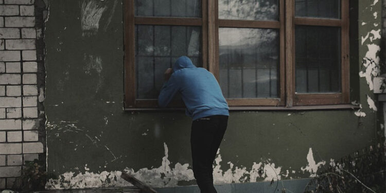 حیدرآباد: ایک ساتھ 8مکانات میں چوری کی واردات