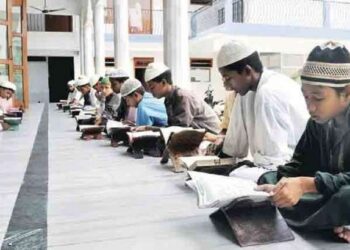 مدارس اسلامیہ کی خدمت میں!