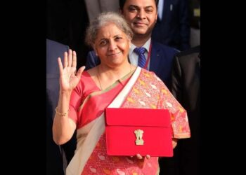 بجٹ میں نئے ٹیکس نظام کا انتخاب کرنے کی ترغیب، سات لاکھ تک کی ذاتی آمدنی ٹیکس سے مستثنی