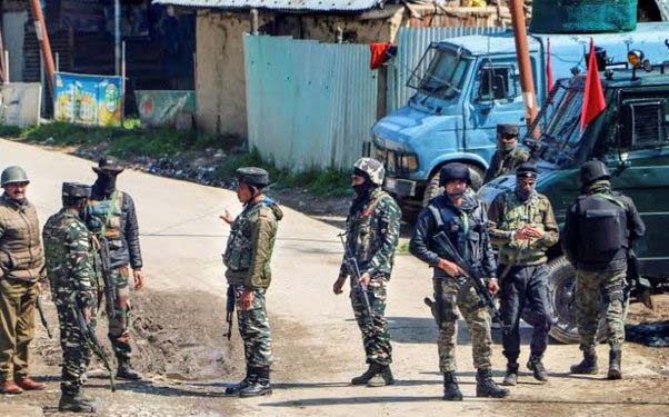 کشمیر : شہری علاقوں سے فوج ہٹانے کا فیصلہ مثبت