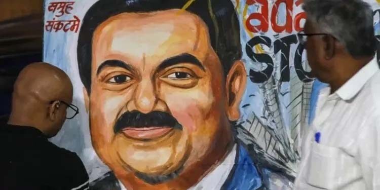 اڈانی گروپ کے ہزاروں کروڑ روپے کا ٹینڈر یوگی سرکار نے رد کردیا،مگر کیوں ؟