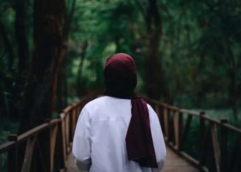 منبر و محراب سے کی جانے والی نصیحتیں بے اثر کیوں؟