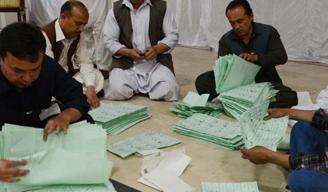 حلقہ این اے 193 میں ضمنی انتخابات، پولنگ مکمل، ووٹوں کی گنتی جاری