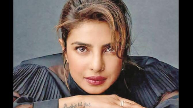 بالی ووڈ اداکارہ پرینکا چوپڑہ نے ہالی ووڈ کا رخ کرنے کے فیصلے پر پہلی بار اپنی خاموشی توڑی ہے۔