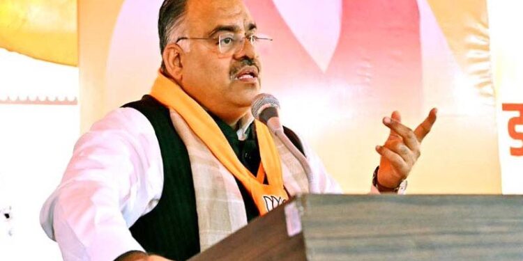 مو دی حکومت نے ریلوے پرو جیکٹ پنجاب کو تحفے میں دیا ہے