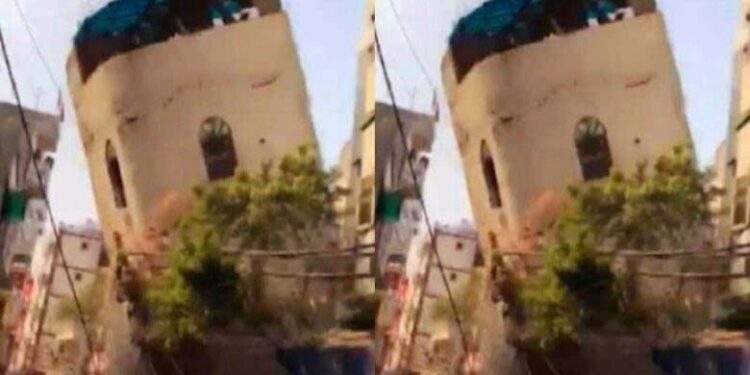 18 گز پر تعمیر 5 منزلہ عمارت اچانک زمین دوز