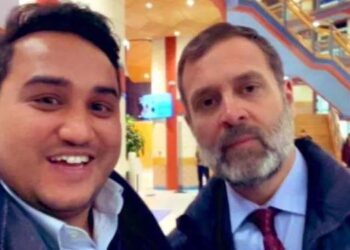 راہل نیے روپ میں نظر آۓ