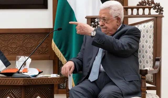 فلسطین: کیا آگ سے کھیل رہے ہیں محمودعباس