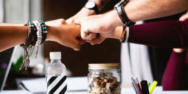 ایام مصیبت کے تو کاٹے نہیں کٹتے