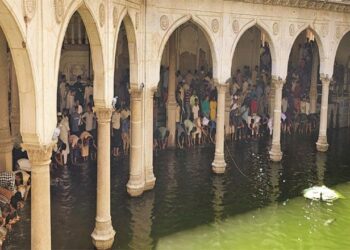 شہر ومضافات کی مساجد میں رمضان المبارک کے پہلے جمعہ میں مصلیان کی کثرت