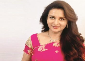 پونم ڈھلوں کو صرف چھٹیوں میں شوٹنگ کی شرط پر اجازت ملی تھی