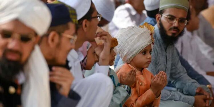 ہمارے تہوارعبودیت اور اجتماعت سے عاری کیوں ؟