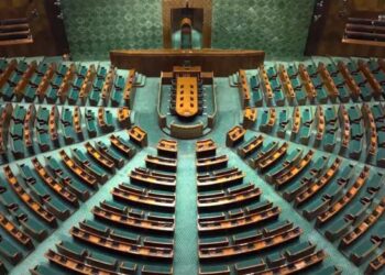 لوک سبھا ممبران کی تعداد میں اضافہ کی تجویز: یوگیندر یادو