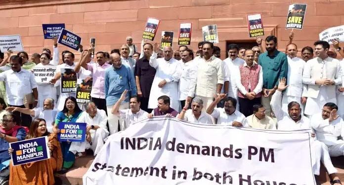 حکومت کے خلاف تحریک عدم اعتماد منظور،