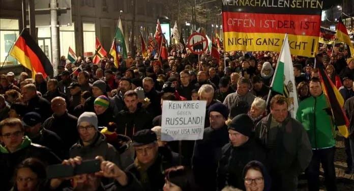 کیوں پریشان ہیں جرمنی کے مسلمان: شاہنواز احمد صدیقی