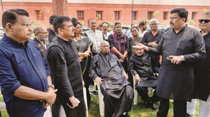 منی پور تشدد:اپوزیشن نے یوم سیاہ منایا